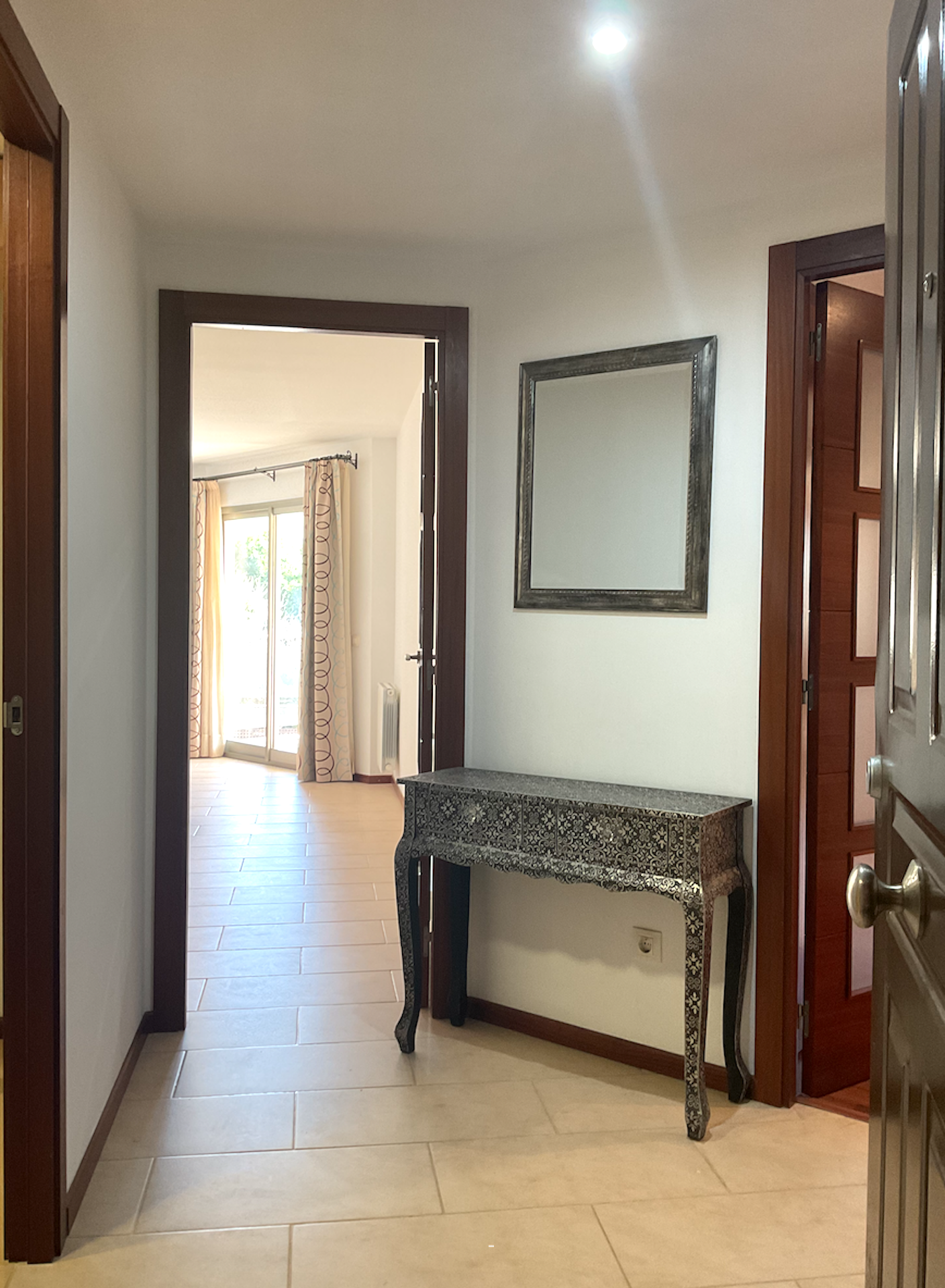 Resa Estates Ibiza for sale te koop santa Eularia beach apartment hallway.png